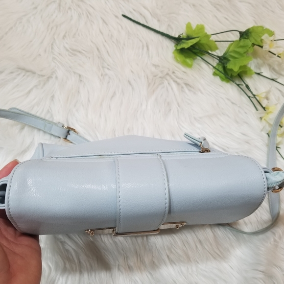 ALDO Crossbody Bag Color Baby Blue Adjustable Straps And Gold Hardware. - Picture 12 of 17